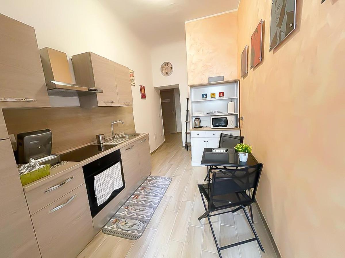 Cinemovie Guesthouse Rzym Zewnętrze zdjęcie